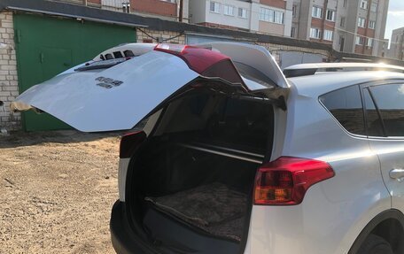 Toyota RAV4, 2014 год, 2 330 000 рублей, 9 фотография