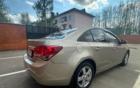 Chevrolet Cruze II, 2011 год, 650 000 рублей, 6 фотография