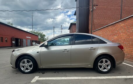 Chevrolet Cruze II, 2011 год, 650 000 рублей, 3 фотография