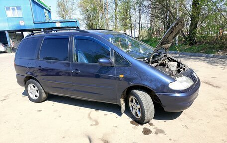 Volkswagen Sharan I рестайлинг, 1996 год, 235 000 рублей, 11 фотография