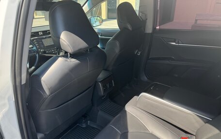 Toyota Camry, 2018 год, 2 850 000 рублей, 17 фотография