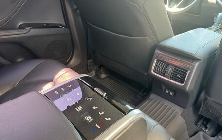 Toyota Camry, 2018 год, 2 850 000 рублей, 15 фотография