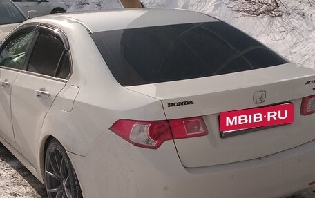 Honda Accord VIII рестайлинг, 2008 год, 900 000 рублей, 16 фотография