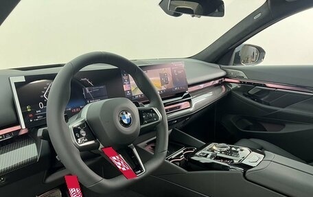 BMW 5 серия, 2026 год, 15 290 000 рублей, 10 фотография
