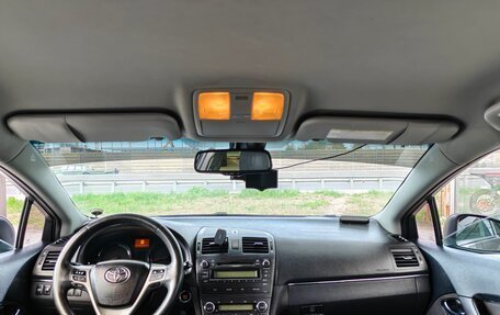 Toyota Avensis III рестайлинг, 2010 год, 780 000 рублей, 5 фотография