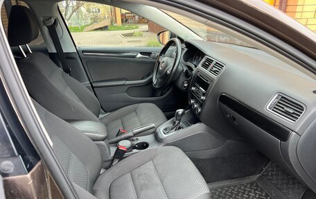 Volkswagen Jetta VI, 2013 год, 930 000 рублей, 7 фотография