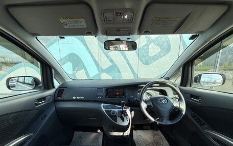 Toyota ISis I, 2010 год, 1 290 000 рублей, 2 фотография