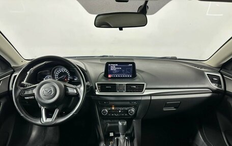 Mazda 3, 2017 год, 1 580 000 рублей, 15 фотография