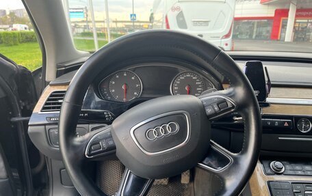 Audi A8, 2012 год, 1 700 000 рублей, 7 фотография