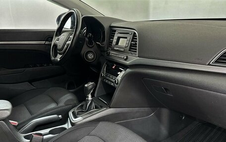 Hyundai Elantra VI рестайлинг, 2017 год, 1 390 000 рублей, 11 фотография