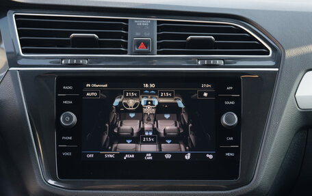 Volkswagen Tiguan II, 2017 год, 2 598 000 рублей, 16 фотография