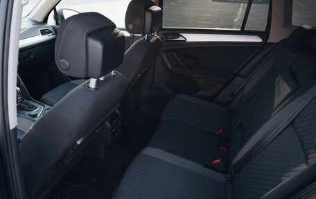Volkswagen Tiguan II, 2017 год, 2 598 000 рублей, 14 фотография