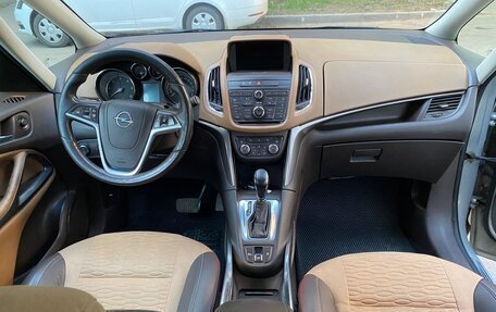 Opel Zafira C рестайлинг, 2012 год, 900 000 рублей, 8 фотография