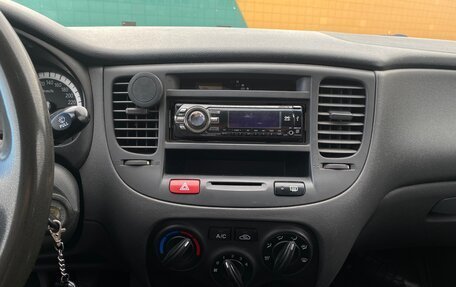 KIA Rio II, 2006 год, 290 000 рублей, 13 фотография