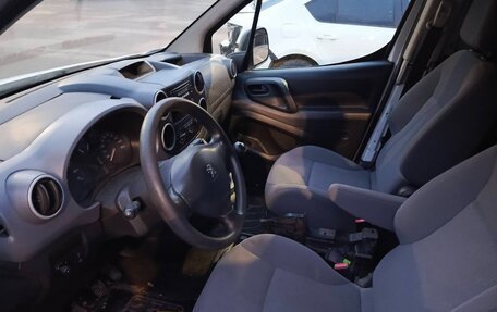 Peugeot Partner II рестайлинг 2, 2016 год, 625 000 рублей, 5 фотография