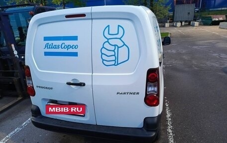 Peugeot Partner II рестайлинг 2, 2016 год, 625 000 рублей, 11 фотография