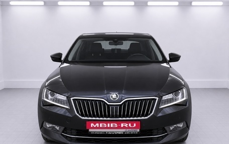 Skoda Superb III рестайлинг, 2016 год, 1 600 000 рублей, 2 фотография