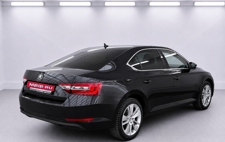 Skoda Superb III рестайлинг, 2016 год, 1 600 000 рублей, 4 фотография