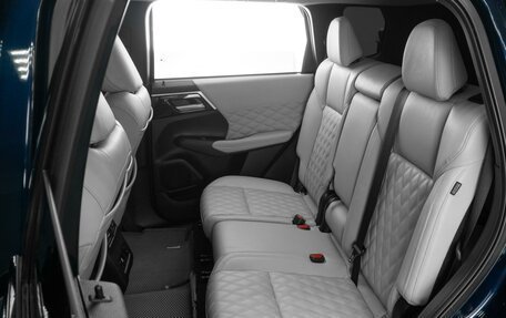 Mitsubishi Outlander, 2022 год, 4 812 000 рублей, 13 фотография