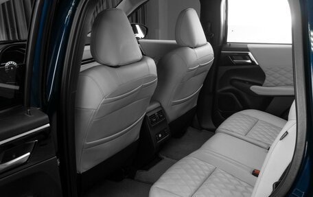Mitsubishi Outlander, 2022 год, 4 812 000 рублей, 16 фотография