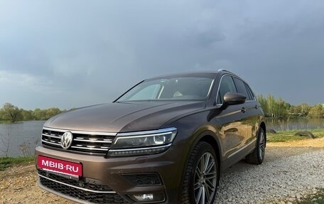 Volkswagen Tiguan II, 2017 год, 2 550 000 рублей, 3 фотография