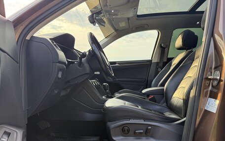 Volkswagen Tiguan II, 2017 год, 2 550 000 рублей, 24 фотография