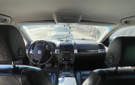Volkswagen Touareg III, 2003 год, 350 000 рублей, 10 фотография
