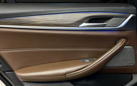 BMW 5 серия, 2020 год, 4 240 000 рублей, 21 фотография