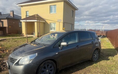 Toyota Verso I, 2012 год, 960 000 рублей, 2 фотография