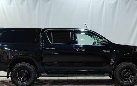 Toyota Hilux VIII, 2021 год, 3 500 000 рублей, 4 фотография