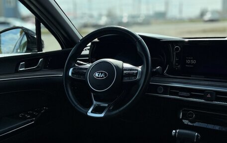 KIA K5, 2021 год, 2 500 000 рублей, 9 фотография