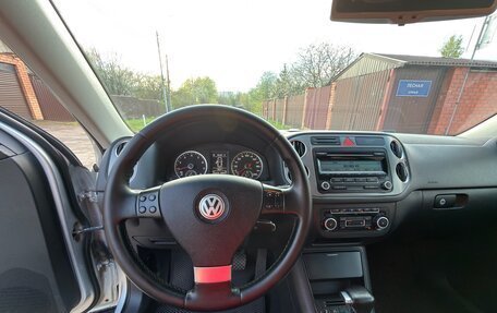 Volkswagen Tiguan I, 2010 год, 890 000 рублей, 16 фотография