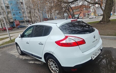 Renault Megane III, 2014 год, 800 000 рублей, 2 фотография