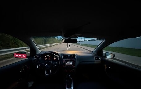Volkswagen Polo VI (EU Market), 2019 год, 850 000 рублей, 38 фотография
