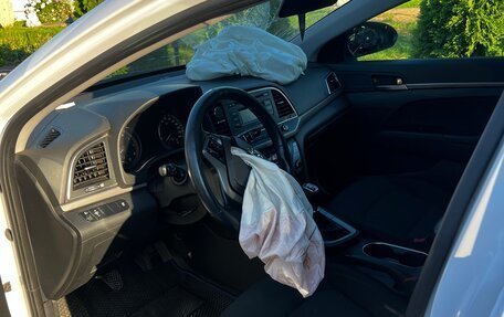 Hyundai Elantra VI рестайлинг, 2018 год, 550 000 рублей, 7 фотография