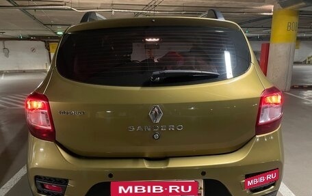 Renault Sandero II рестайлинг, 2015 год, 900 000 рублей, 5 фотография