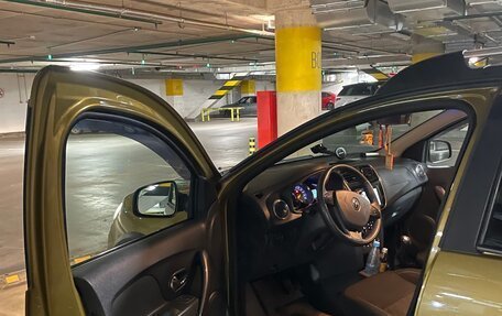 Renault Sandero II рестайлинг, 2015 год, 900 000 рублей, 16 фотография