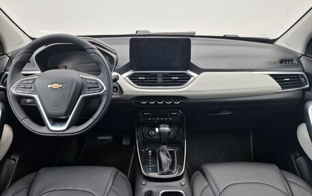 Chevrolet Captiva, 2022 год, 1 900 000 рублей, 13 фотография