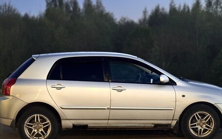 Toyota Corolla, 2004 год, 550 000 рублей, 2 фотография