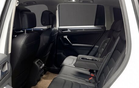 Volkswagen Tiguan II, 2023 год, 3 600 000 рублей, 6 фотография