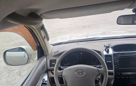 Toyota Land Cruiser Prado 120 рестайлинг, 2007 год, 1 950 000 рублей, 4 фотография