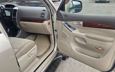 Toyota Land Cruiser Prado 120 рестайлинг, 2007 год, 1 950 000 рублей, 9 фотография