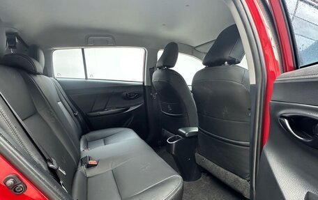 Toyota Yaris, 2021 год, 1 305 000 рублей, 15 фотография