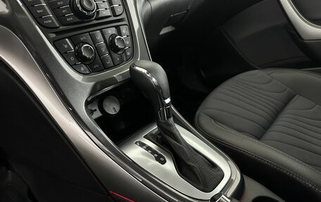 Opel Astra J, 2013 год, 899 600 рублей, 13 фотография