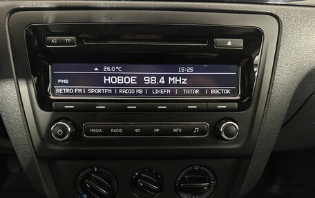 Skoda Rapid I, 2015 год, 940 000 рублей, 12 фотография