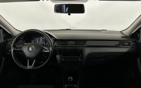 Skoda Rapid I, 2015 год, 940 000 рублей, 7 фотография