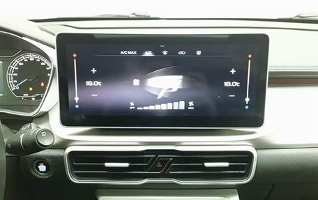 Geely Coolray I, 2022 год, 1 020 000 рублей, 7 фотография