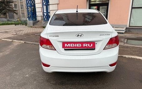 Hyundai Solaris II рестайлинг, 2013 год, 380 000 рублей, 4 фотография