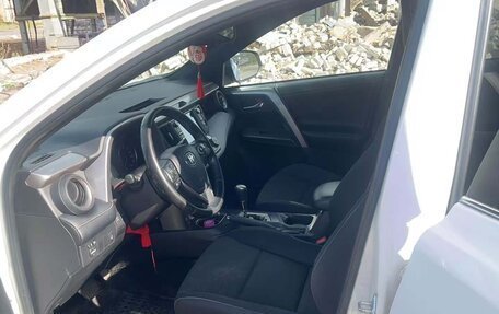 Toyota RAV4, 2018 год, 2 488 880 рублей, 4 фотография