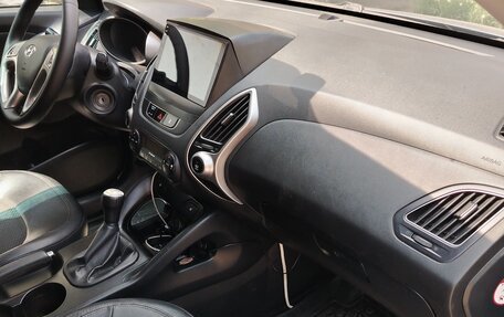 Hyundai ix35 I рестайлинг, 2011 год, 1 100 000 рублей, 9 фотография